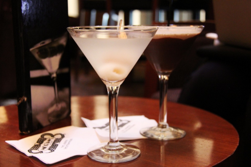 boite-nuit-SOSPEL-min_martini_bar_lychee_chocolate_alcohol_liquor_happy_hour_happy-910161